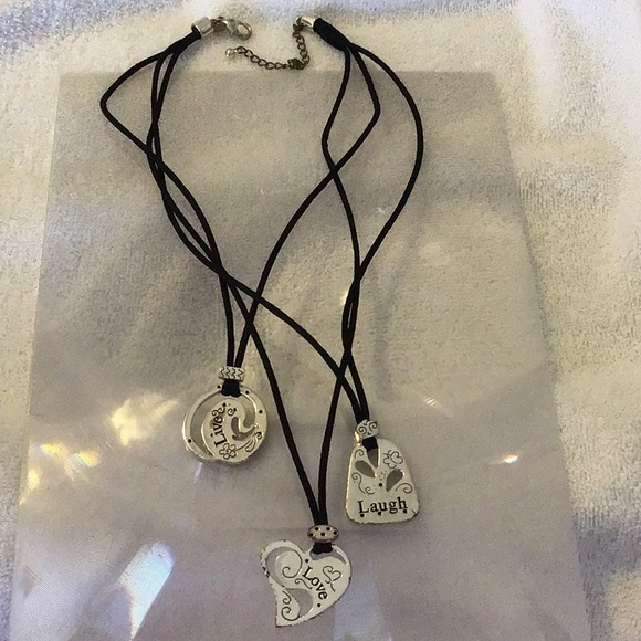 Never worn beautiful blk corded necklace w/cascading hears of Live, Laugh, Love. - Picture 3 of 8